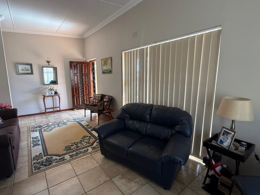 3 Bedroom Property for Sale in Heuwelkruin Eastern Cape